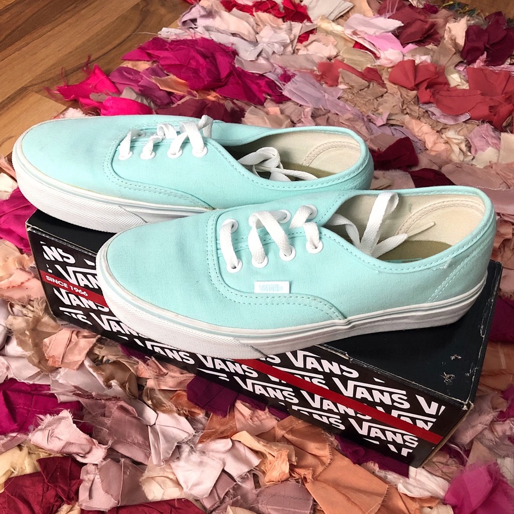 Vans Authentics mint women’s size 6.5